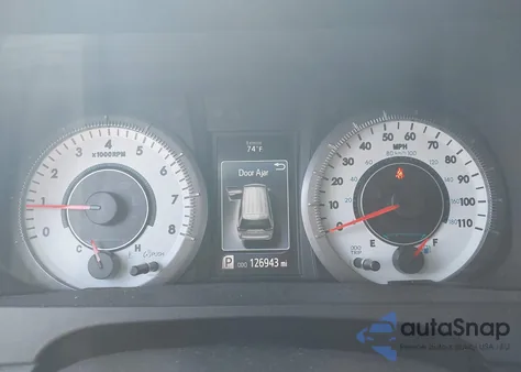 2016 Toyota Sienna Se 8 Passenger z USA, uszkodzony, nr VIN 5TDXK3DC9GS719995